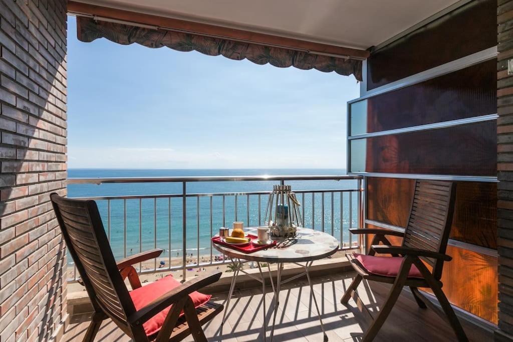 Apartamento Con Vistas Al Mar Primera Linea De Playa Del Postiguet アリカンテ エクステリア 写真